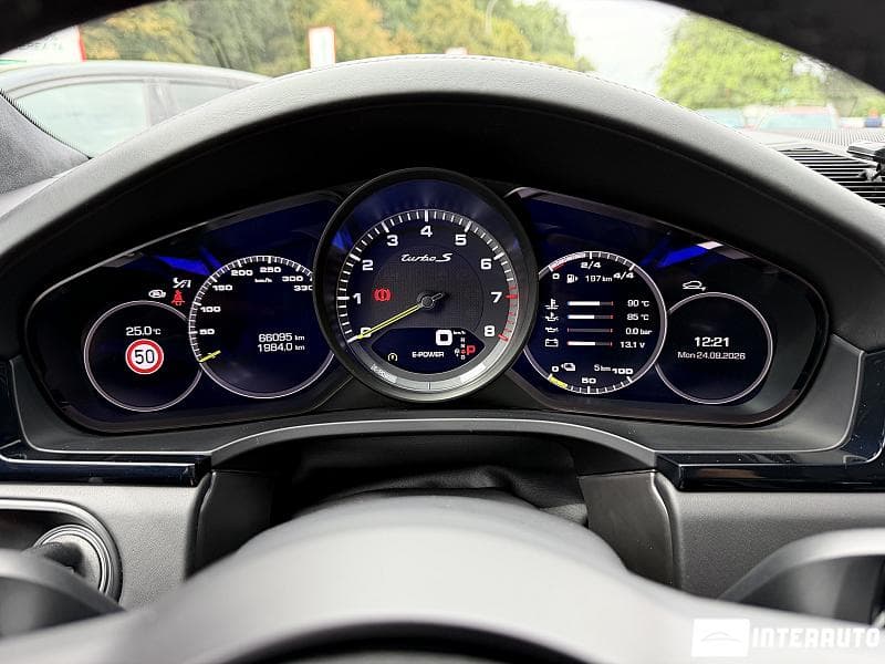 2020 Porsche Cayenne Turbo S-E Hybrid Coupe — Miniatură 9