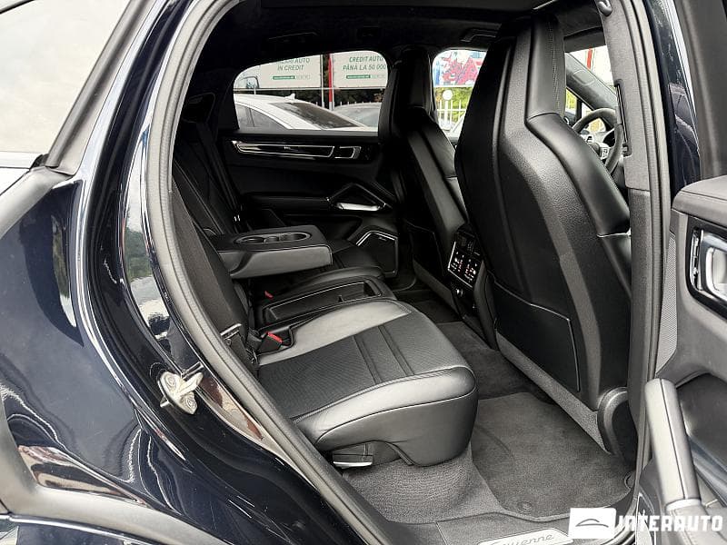 2020 Porsche Cayenne Turbo S-E Hybrid Coupe — Miniatură 22