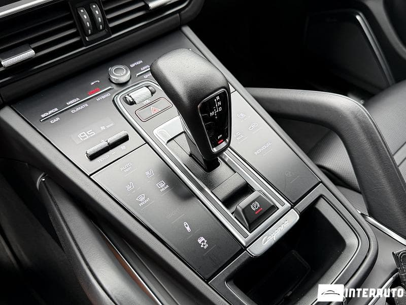 2020 Porsche Cayenne Turbo S-E Hybrid Coupe — Miniatură 14