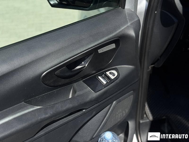 2015 Mercedes Vito — Miniatură 15