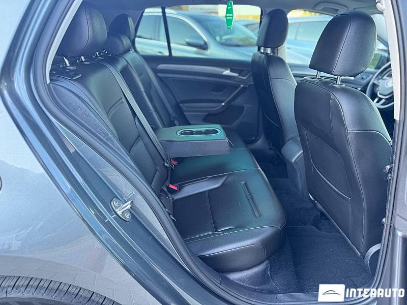 2021 Volkswagen Golf — Miniatură 15
