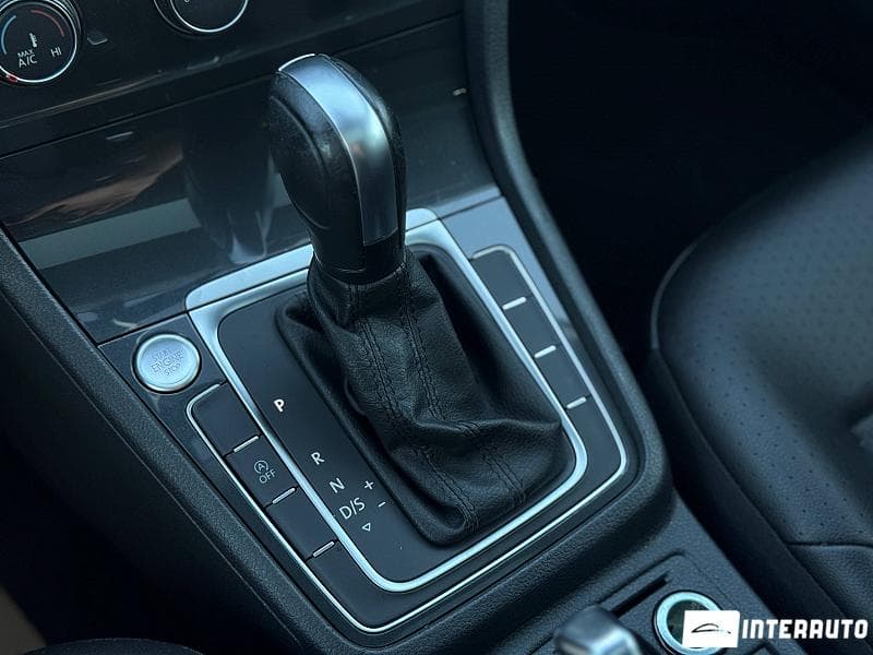 2021 Volkswagen Golf — Miniatură 12