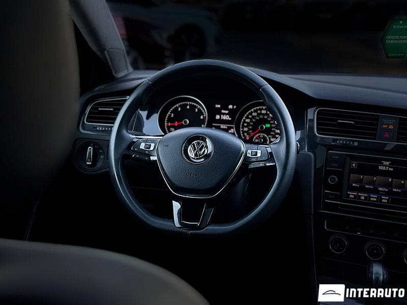 2021 Volkswagen Golf — Miniatură 7