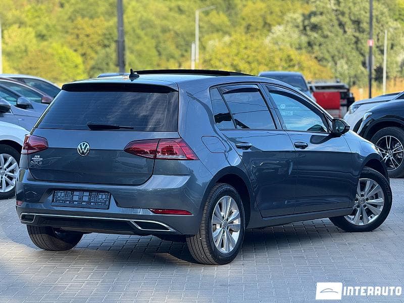 2021 Volkswagen Golf — Miniatură 3
