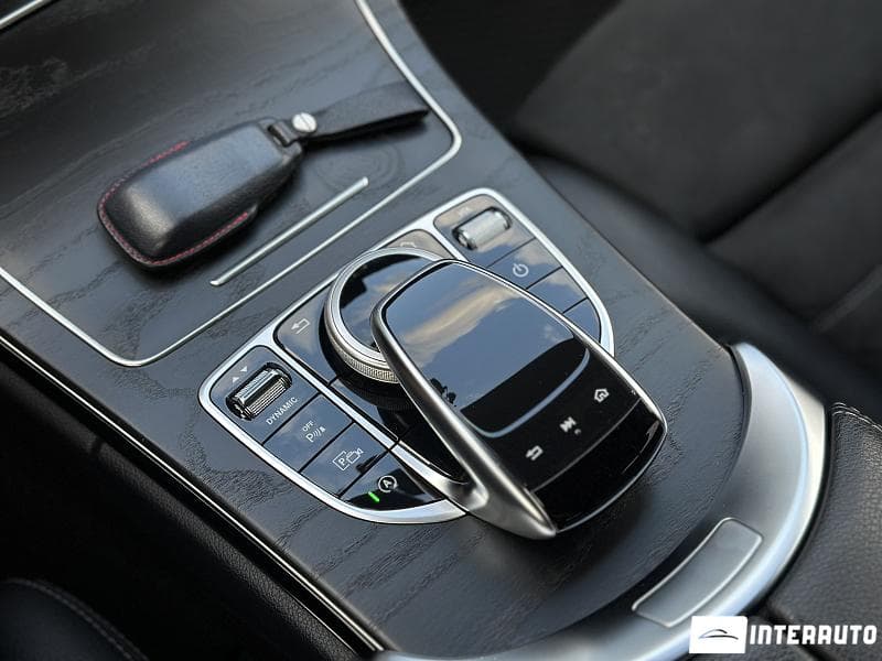 Mercedes C 220 2018 — Миниатюра 17