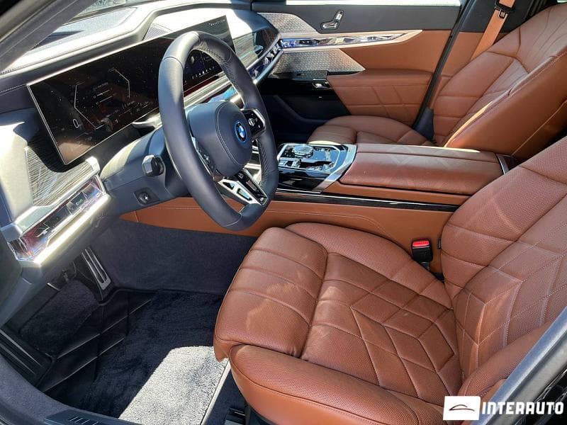 2023 BMW 750e XDrive — Miniatură 6