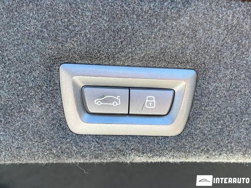 2023 BMW 750e XDrive — Miniatură 24