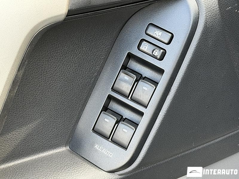 2013 Toyota Land Cruiser Prado — Miniatură 6