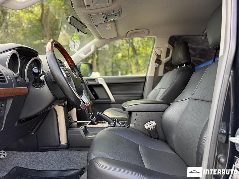 2013 Toyota Land Cruiser Prado — Miniatură 8