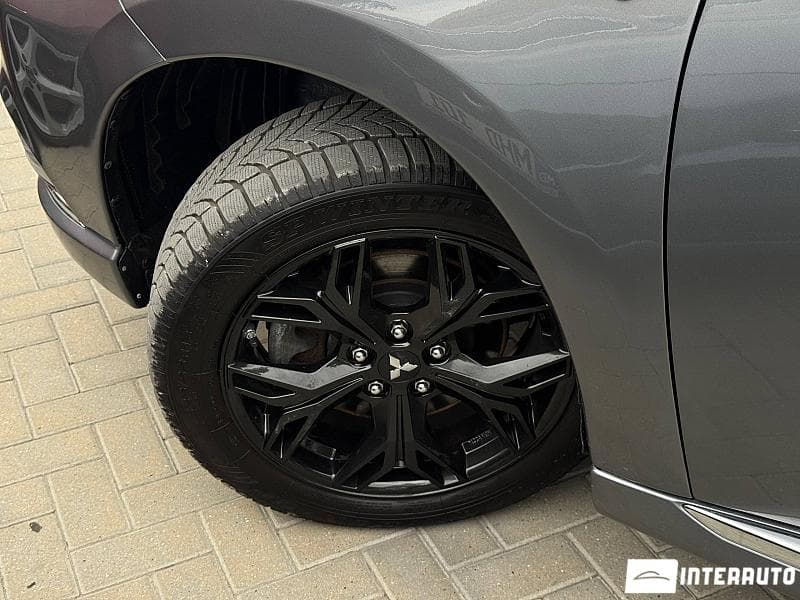 2018 Mitsubishi Outlander — Miniatură 19