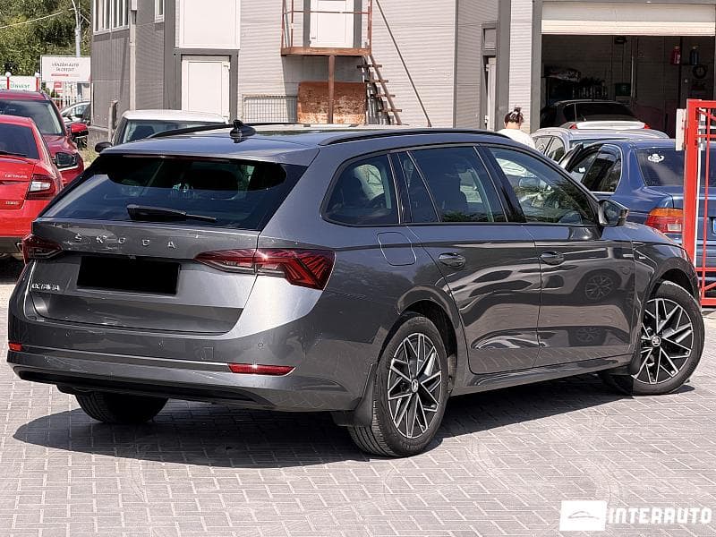 2022 Skoda Octavia — Miniatură 3