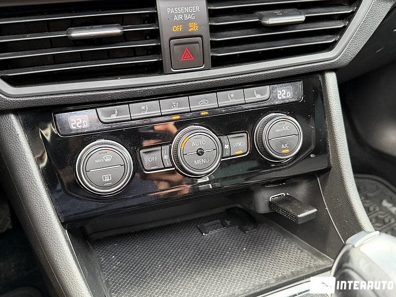 2018 Volkswagen Jetta — Miniatură 16