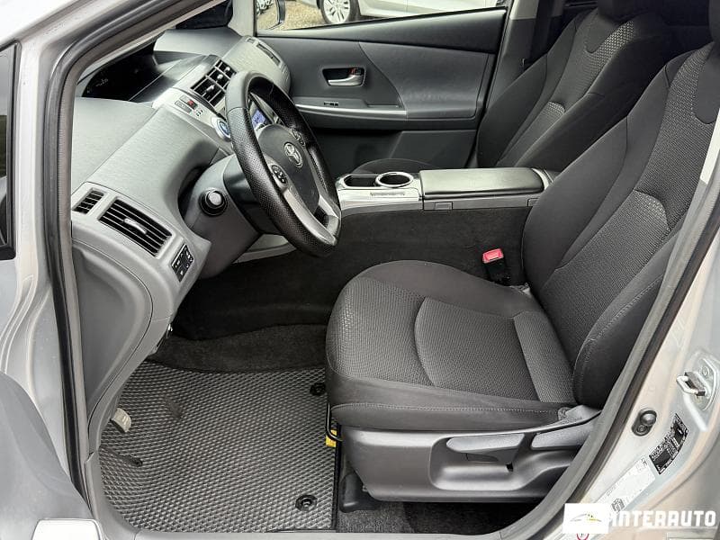 2013 Toyota Prius Plus / V — Miniatură 6
