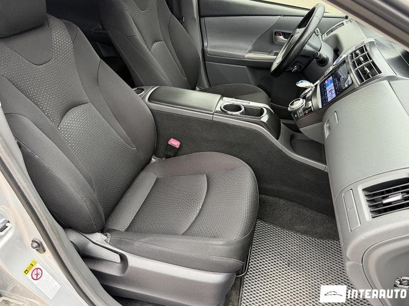 2013 Toyota Prius Plus / V — Miniatură 16