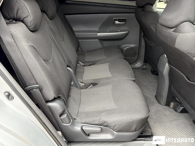 2013 Toyota Prius Plus / V — Miniatură 19