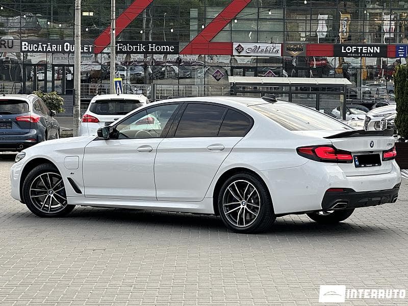 2021 BMW 530e — Miniatură 4
