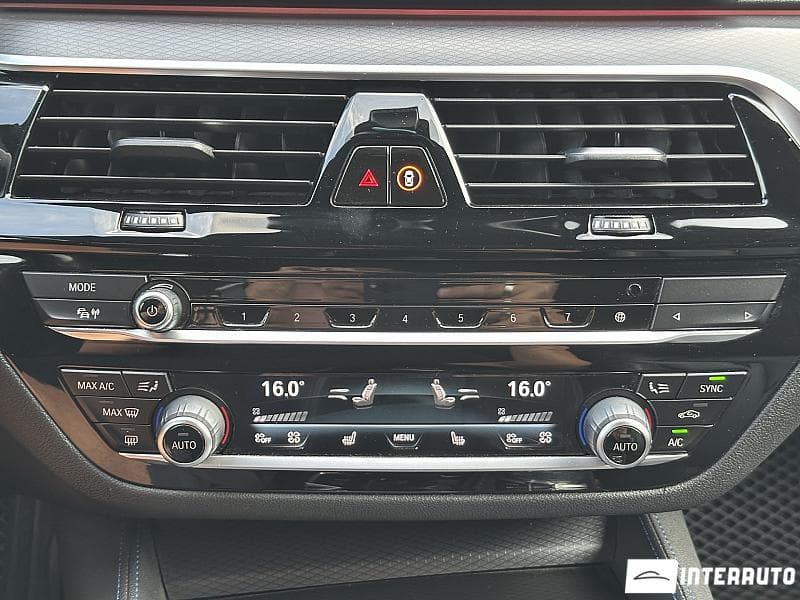 2021 BMW 530e — Miniatură 10