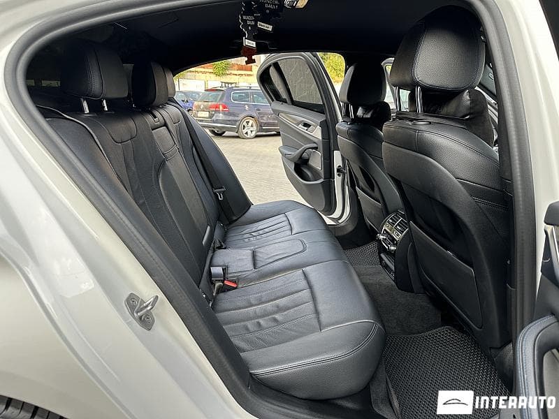 2021 BMW 530e — Miniatură 12