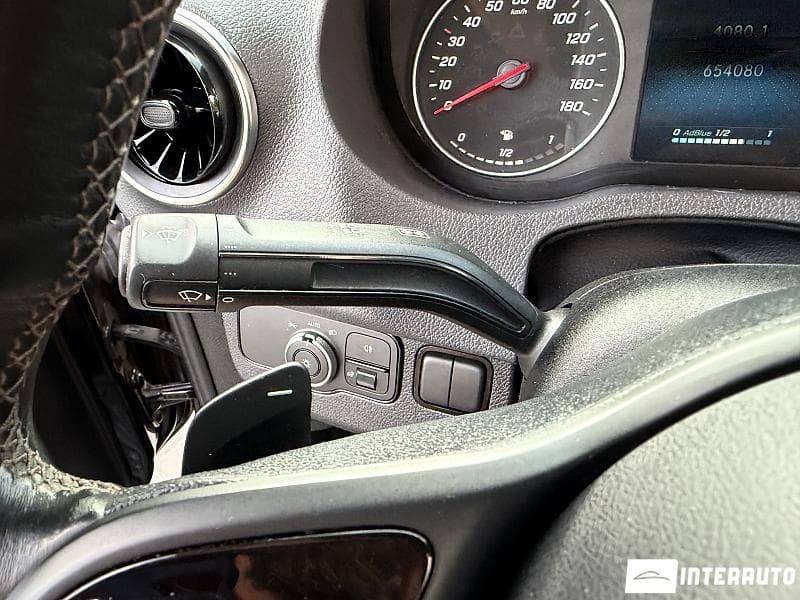 Mercedes Sprinter 2023 — Миниатюра 12