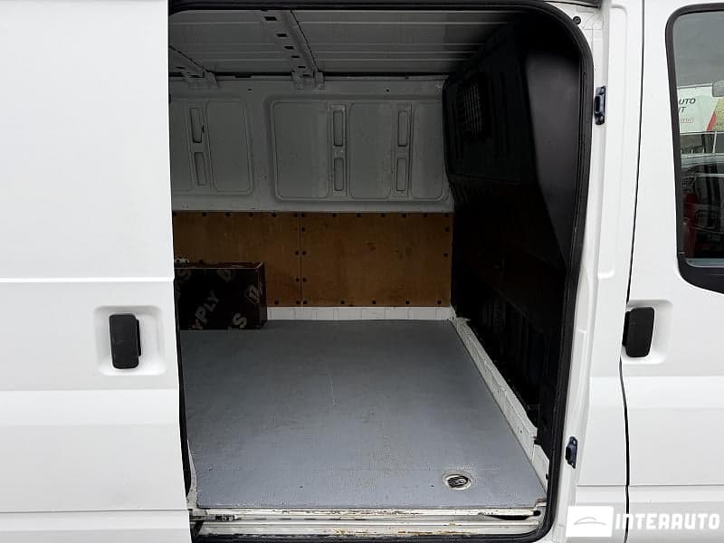 2011 Ford Transit — Miniatură 11