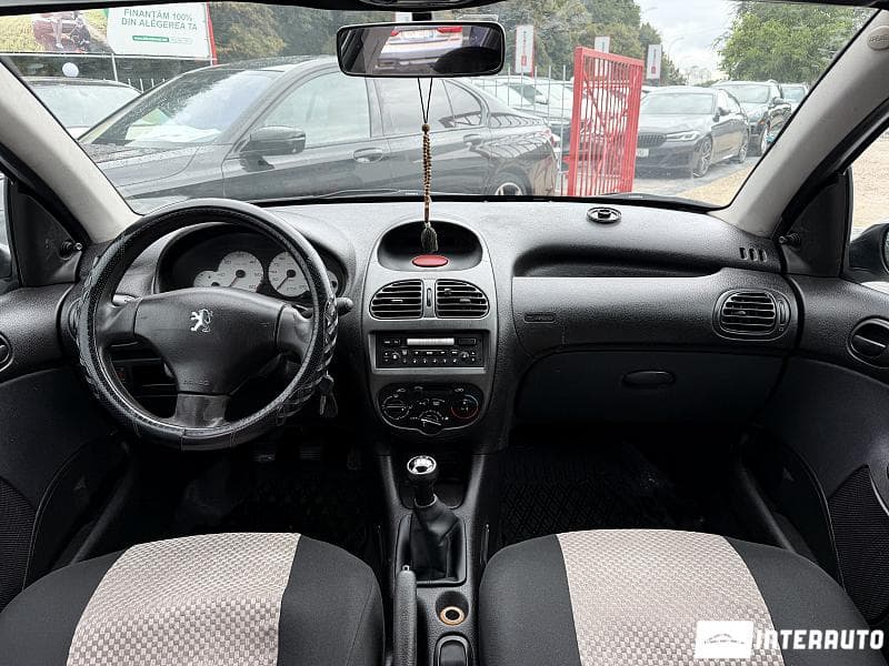 2004 Peugeot 206 — Miniatură 8