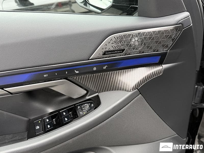 2025 BMW 540 — Miniatură 25