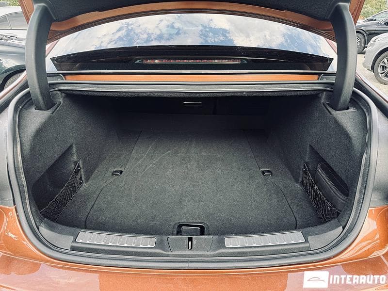 2018 Lincoln Continental — Miniatură 22