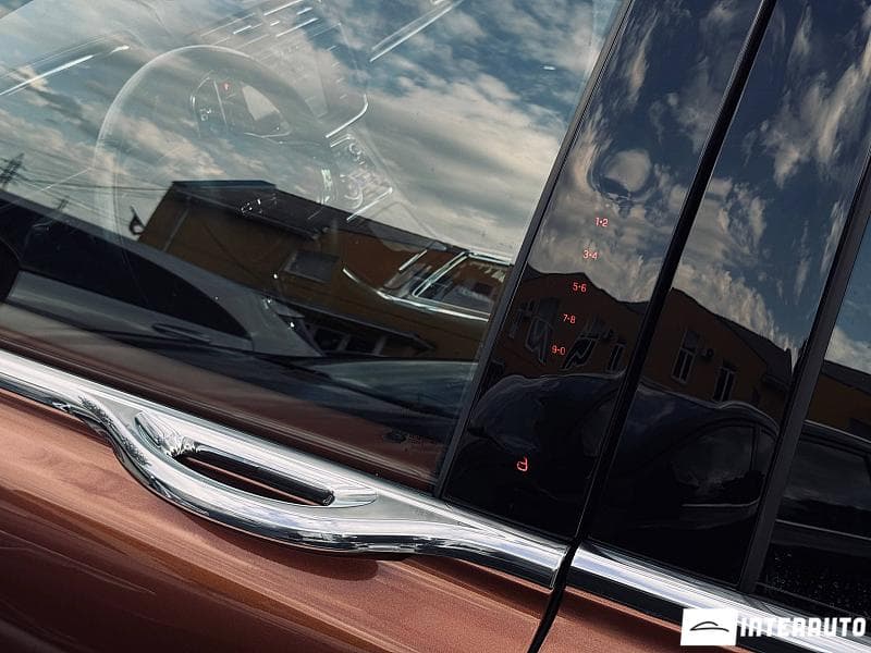 2018 Lincoln Continental — Miniatură 18