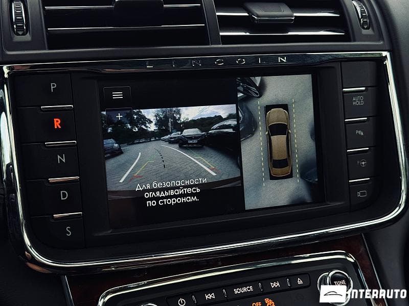 2018 Lincoln Continental — Miniatură 10