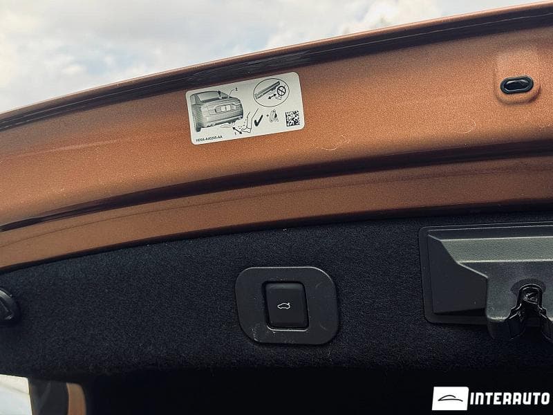 2018 Lincoln Continental — Miniatură 21
