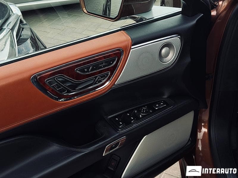 2018 Lincoln Continental — Miniatură 20