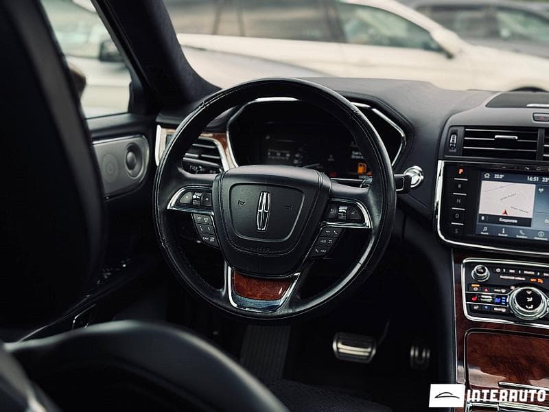 2018 Lincoln Continental — Miniatură 7
