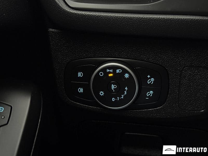 2018 Ford Focus — Miniatură 17