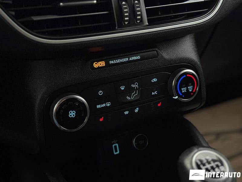 2018 Ford Focus — Miniatură 11