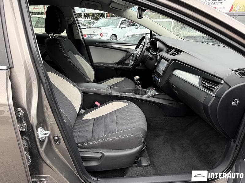 Toyota Avensis 2017 — Миниатюра 6