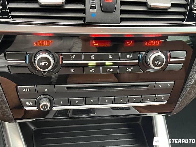 BMW X4 2.0D 2017 — Миниатюра 15