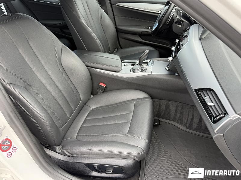 BMW 520 2017 — Миниатюра 15
