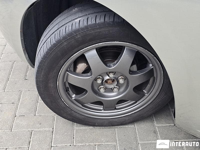 2004 Toyota Prius — Miniatură 14