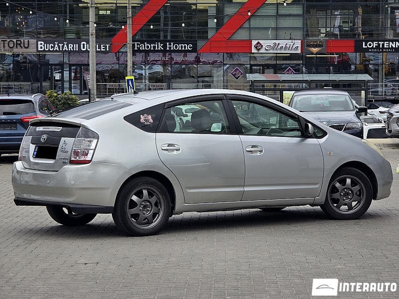 2004 Toyota Prius — Miniatură 3