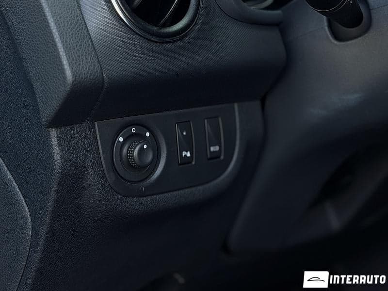 2018 Dacia Sandero Stepway — Miniatură 8
