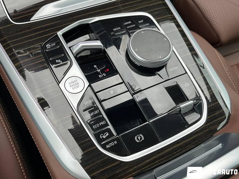 BMW X5 4.0D 2024 — Миниатюра 17