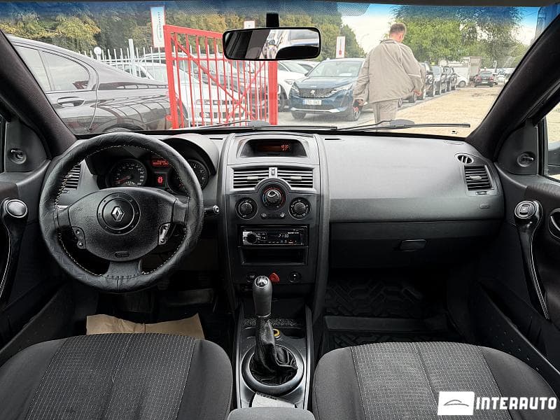 2004 Renault Megane — Miniatură 6