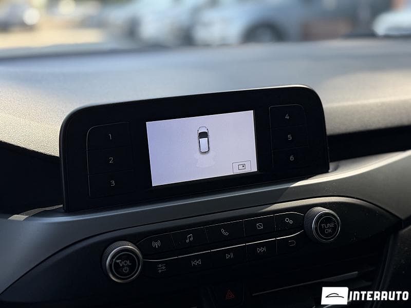 2018 Ford Focus — Miniatură 12
