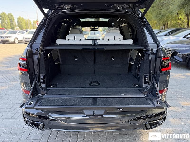 2023 BMW X7 4.0i — Miniatură 24