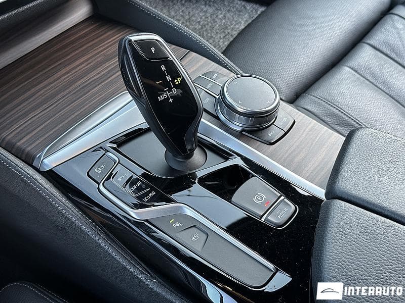 BMW 520 2017 — Миниатюра 11