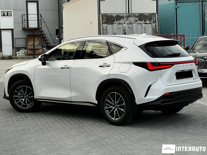 2025 Lexus NX 200 — Miniatură 2