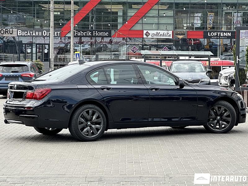 2009 BMW 730 — Miniatură 3