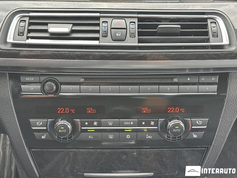 2009 BMW 730 — Miniatură 11
