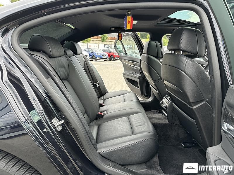 2009 BMW 730 — Miniatură 15