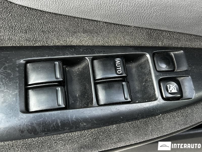 2003 Nissan Primera — Miniatură 13